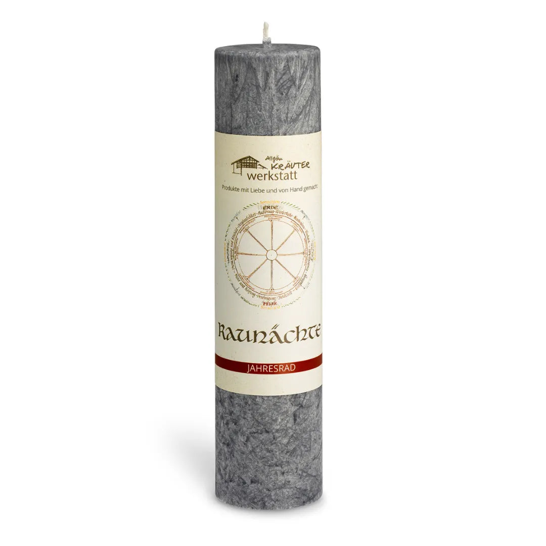 Dunkelgraue Allgäuer Kräuterkerze "Rauhnächte" (Jahresrad), für Loslassen, Orakeln & Visualisieren.
