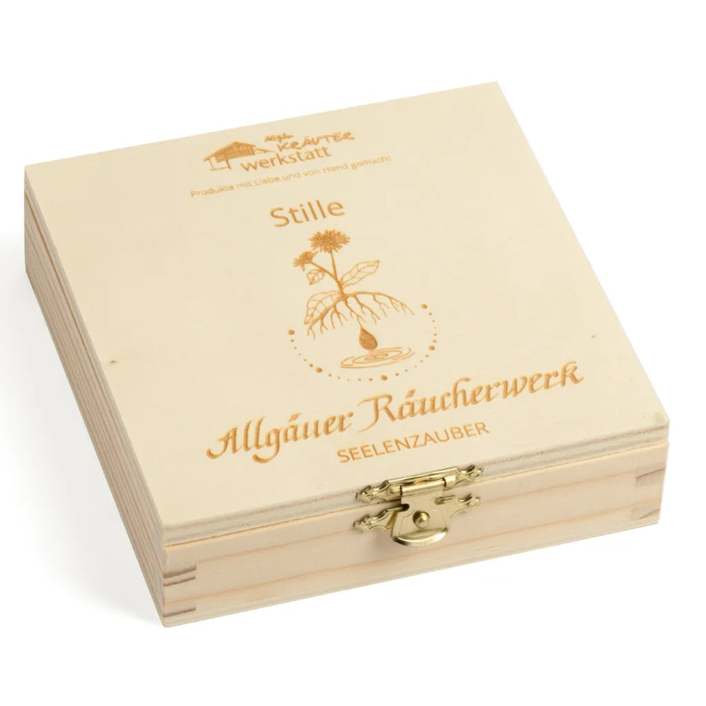 Geschlossene Holzbox "Allgäuer Räucherwerk Seelenzauber Stille" für innere Ruhe und Gelassenheit.