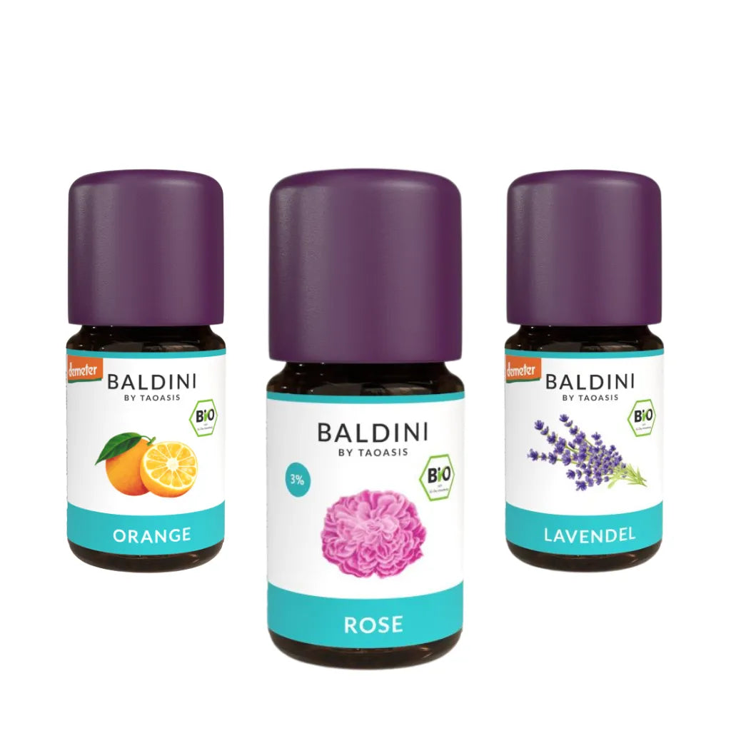 Drei Baldini Bio ätherische Öle: Orange, Rose und Lavendel. Ideal für Aromatherapie, Entspannung und innere Balance.